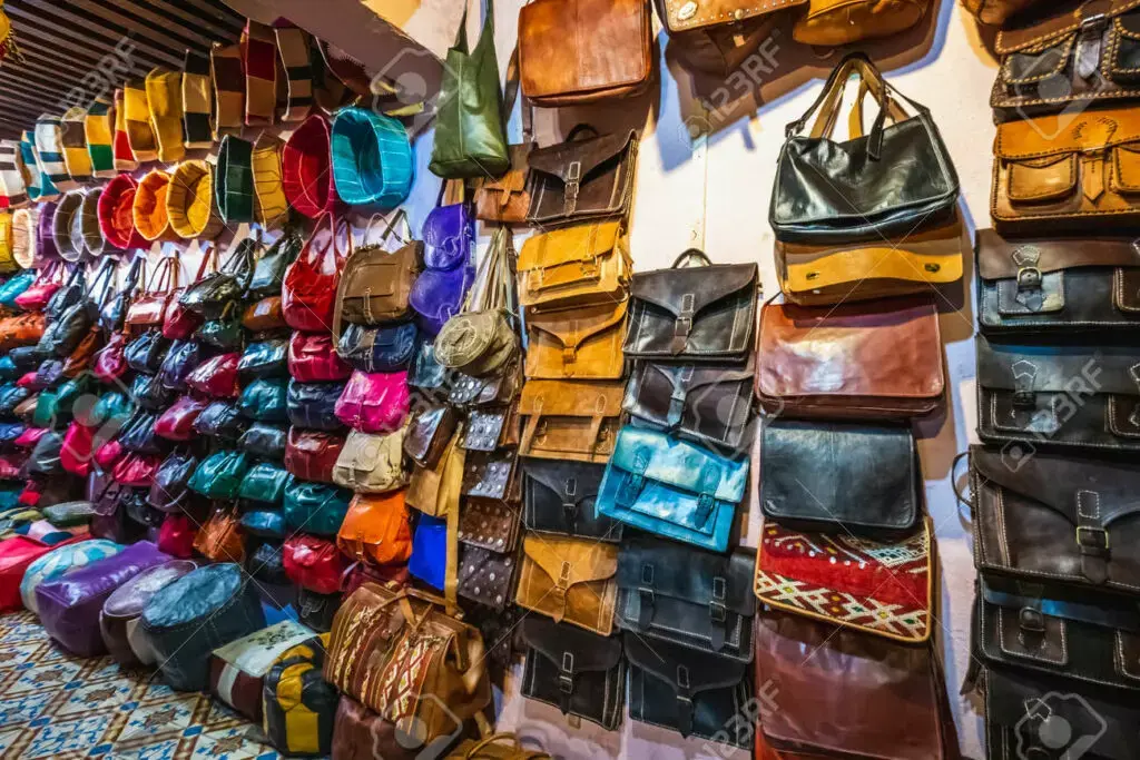 Atelier maroquinerie traditionnelle